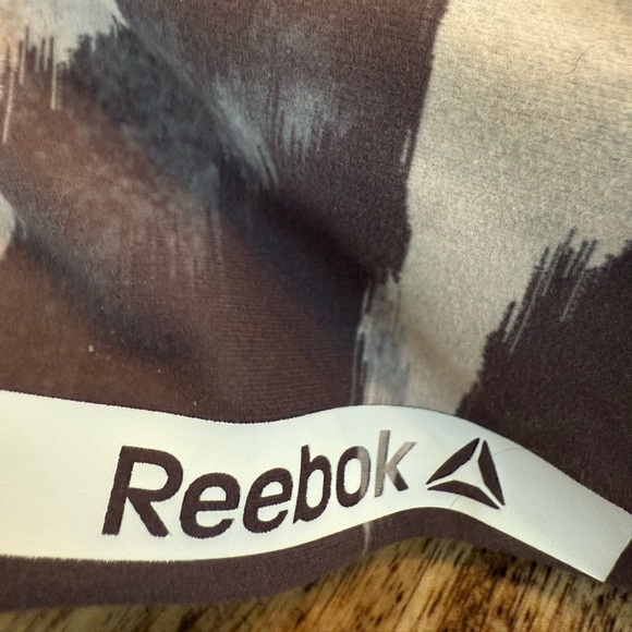 Reebok Women's Getaway High Rise Print 7/8
Leggings with Pockets. Small - Picture 10 of 10